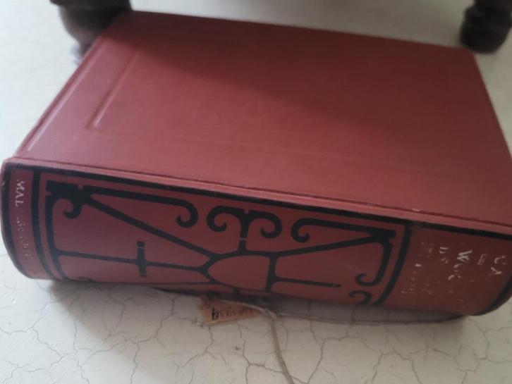 Bijna antiek woordenboek met harde kaft 1937, Antiek en Kunst, Curiosa en Brocante, Ophalen of Verzenden