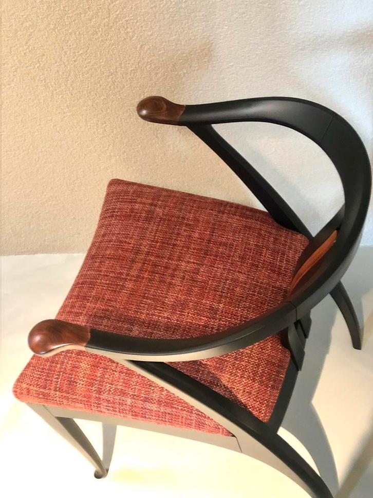 Giorgetti Progetti 63330 by Centro Ricerche stoelen 4 stuks, Huis en Inrichting, Stoelen, Zo goed als nieuw, Vier, Hout, Stof