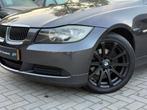BMW 3-serie 318i High Executive|Ketting vervangen|Navigatie|, Zwart, 4 cilinders, 129 pk, Bedrijf