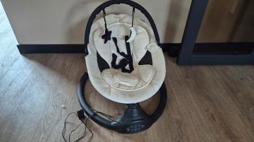 Luvion Baby Swing Babyschommel beschikbaar voor biedingen