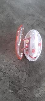 Manicureset op batterij, Ophalen