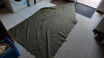 Legerdoek origineel 138 x 155 cm plus punt eraan beschikbaar voor biedingen
