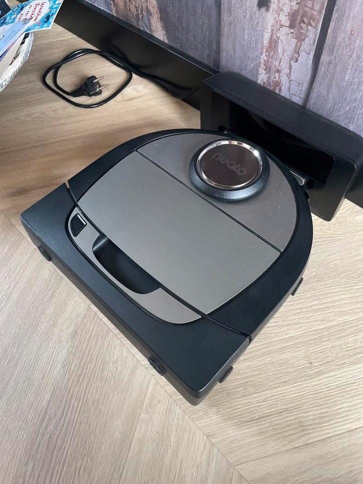 Neato Botvac D7 Robotstofzuiger, Witgoed en Apparatuur, Stofzuigers, Gebruikt, Robotstofzuiger, Minder dan 1200 watt, Reservoir