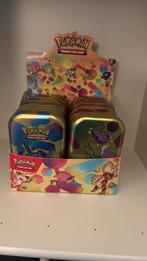 2x 151 complete tin set pokemon, Ophalen of Verzenden, Zo goed als nieuw