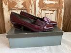 Maat: 37,5 / Bordeaux rode schoenen met klein hakje, Pumps, Ophalen of Verzenden, Rood, Bally