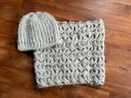 Lichtgrijze Gebreide Muts & Kol Set, Kleding | Dames, Mutsen, Sjaals en Handschoenen, Maat 38/40 (M), Ophalen of Verzenden, Gedragen