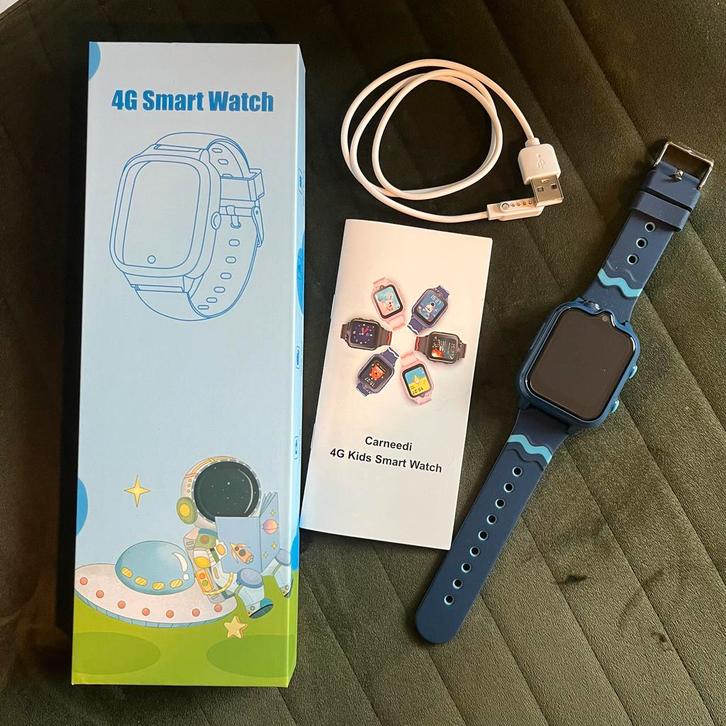 Carneedi 4G Kinder Smartwatch - Blauw, Sieraden, Tassen en Uiterlijk, Smartwatches, Nieuw, Blauw, Afstand, Waterdicht, Ophalen