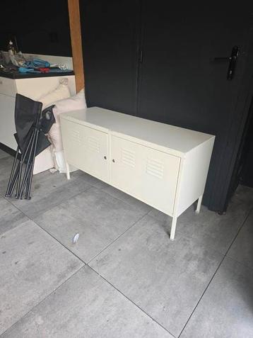 Ikea ps kast beschikbaar voor biedingen