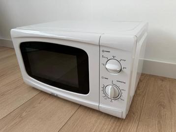 Magnetron – 700 Watt, zo goed als nieuw beschikbaar voor biedingen