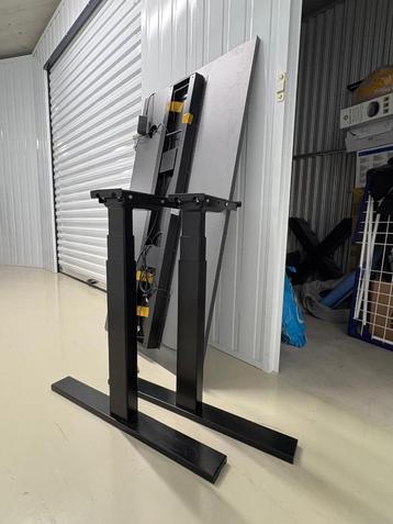 Holmris B8 Q20 Professioneel Bureau beschikbaar voor biedingen