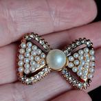 Broche, Sieraden, Tassen en Uiterlijk, Broches, Ophalen of Verzenden, Zo goed als nieuw, Overige materialen