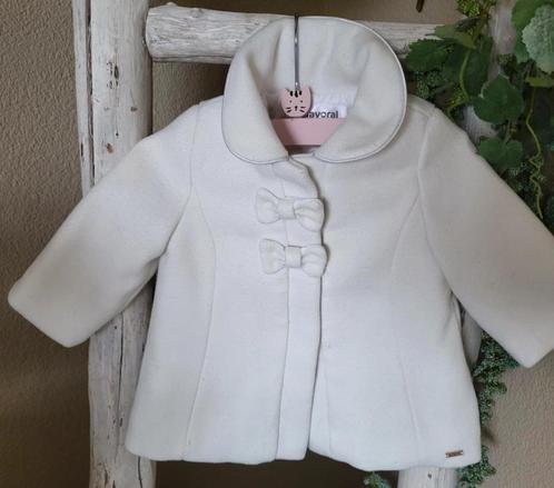 Zgan creme jasje /mantel van Mayoral maat 1-2mnd / 60cm, Kinderen en Baby's, Babykleding | Maat 62, Zo goed als nieuw, Meisje