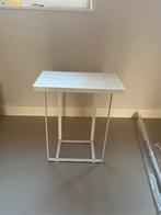 Leuk bijzettafeltje met tijdschriftenrek, Huis en Inrichting, Tafels | Bijzettafels, Ophalen, Minder dan 45 cm, Minder dan 55 cm