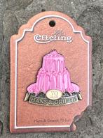 70 jaar Hans en Grietje pin, Verzamelen, Efteling, Verzenden, Zo goed als nieuw, Button of Speldje