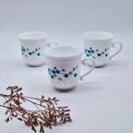 Set van 3 prachtige Arcopal kopjes, Ophalen of Verzenden, Overige stijlen, Kop(pen) en/of Schotel(s), Glas