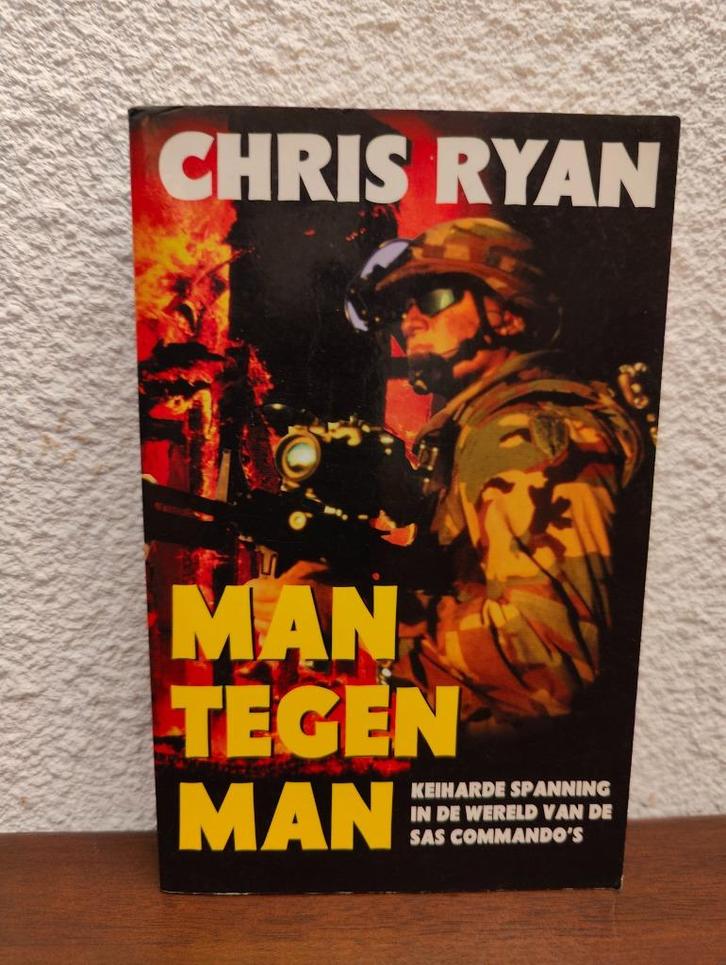 Chris Ryan - Man tegen Man - paperback, Boeken, Thrillers, Gelezen, Europa overig, Ophalen of Verzenden