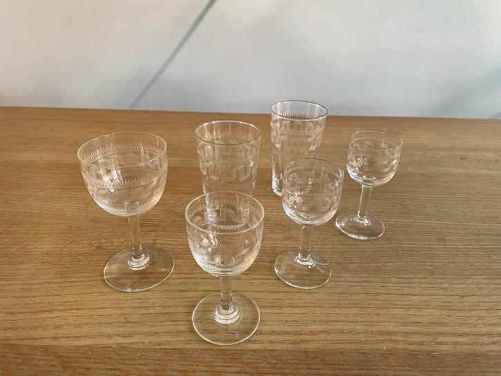 Mooi vintage setje geëtste glazen, Antiek en Kunst, Antiek | Glas en Kristal, Ophalen of Verzenden