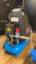 Airpress Compressor met tacker spuitpistool en toebehoren, Doe-het-zelf en Verbouw, Compressors, 100 liter of meer, Ophalen, Zo goed als nieuw