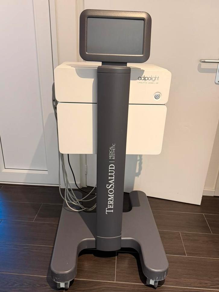 Adipolight lipolaser (RF), Sport en Fitness, Fitnessapparatuur, Gebruikt, Overige typen, Armen, Benen, Buik, Rug, Overige materialen