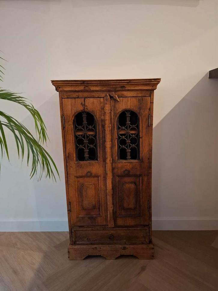 Kastje uit India, Huis en Inrichting, Kasten | Overige, Gebruikt, Ophalen