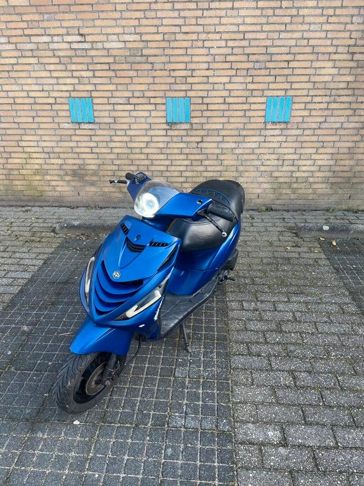 Piaggio Zip 4T 2017 Special Edition, Fietsen en Brommers, Scooters | Piaggio, Zo goed als nieuw, Zip, Benzine, Ophalen
