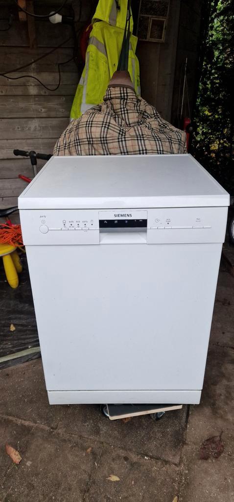 Siemens Vaatwasser - Vrijstaand, Witgoed en Apparatuur, Vaatwasmachines, Gebruikt, Vrijstaand, 85 tot 90 cm, 60 cm of meer, 10 tot 14 liter