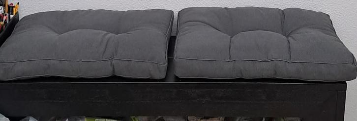 2 loungekussens Florence, Huis en Inrichting, Woonaccessoires | Kussens, Zo goed als nieuw, Vierkant, Ophalen