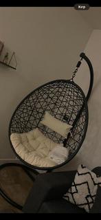 Zwarte hangstoel met kussen, Zwart, Ophalen of Verzenden, Zo goed als nieuw, Metaal