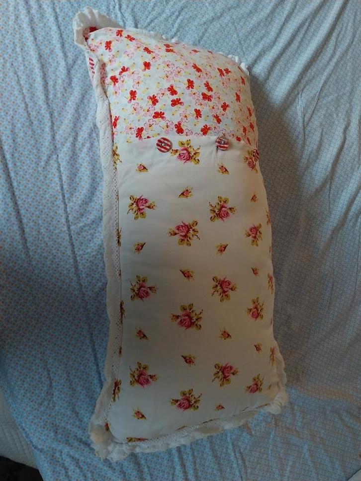 Pip Studio Kussen met Bloemenprint, Huis en Inrichting, Woonaccessoires | Kussens, Zo goed als nieuw, Wit, Rechthoekig, Ophalen of Verzenden