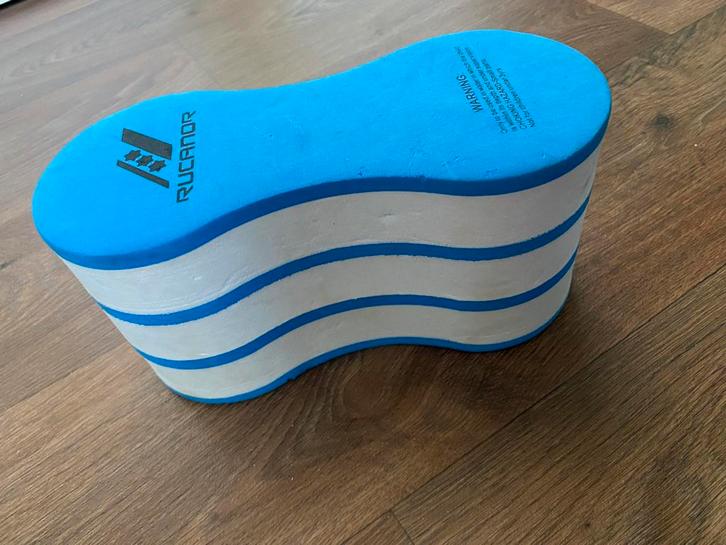 Rucanor pullbuoy, Watersport en Boten, Snorkelen, Zo goed als nieuw, Ophalen of Verzenden