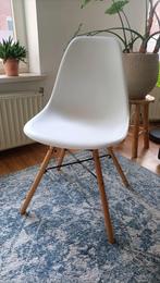 Witte Kuipstoeltjes, Huis en Inrichting, Stoelen, Wit, Zo goed als nieuw, Vier, Ophalen