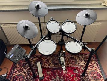 Roland TD-07 elektronisch drumstel, geheel compleet  beschikbaar voor biedingen