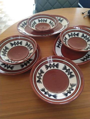 Bijzonder Servies / Aardewerk uit Peru 