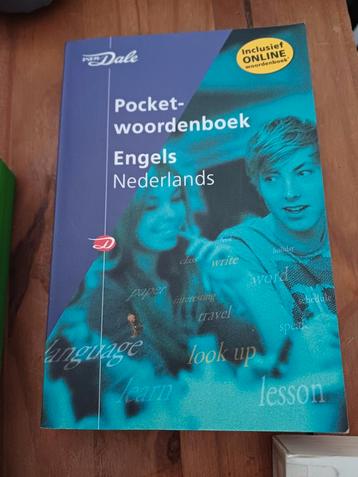 Pocket woordenboek Engels / Nederlands van Dale