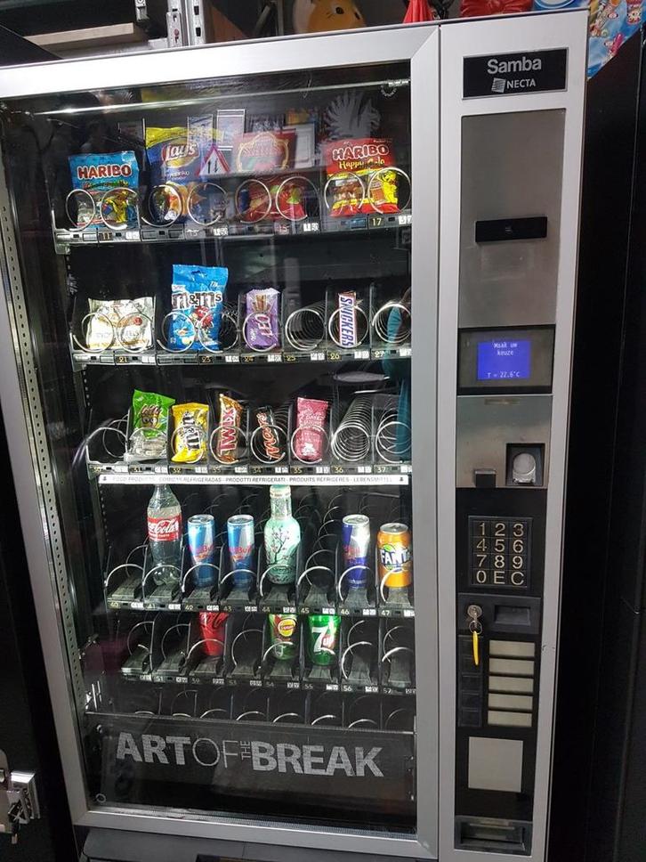 Necta combi automaat gekoeld met lift, Verzamelen, Automaten | Overige, Zo goed als nieuw, Ophalen