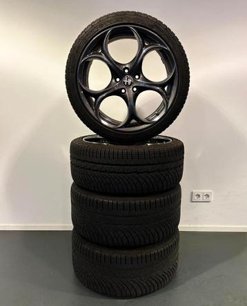 Winter breed set 19" t.b.v. Giulia Q  beschikbaar voor biedingen