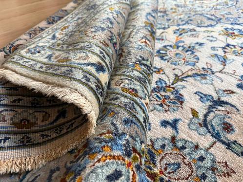 Handgeknoopt vloerkleed Perzisch Kashan ivoor 365 x 245 cm, Huis en Inrichting, Stoffering | Tapijten en Kleden, Zo goed als nieuw