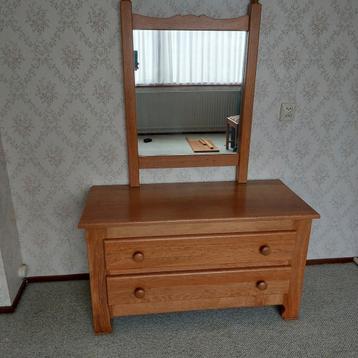 Oisterwijk ladekast met spiegel / kaptafel 