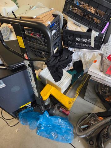 Palletwagen beschikbaar voor biedingen