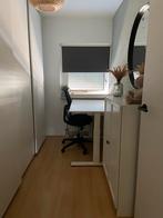 Bureau in hoogte verstelbaar, Ophalen, In hoogte verstelbaar, Zo goed als nieuw, Bureau