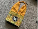 Tas.  nieuw.    ( Thailand)., Sieraden, Tassen en Uiterlijk, Tassen | Damestassen, Ophalen of Verzenden, Zo goed als nieuw, Schoudertasje