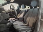 Peugeot 2008 1.2 Hybrid 145 Allure, Auto's, Peugeot, 1272 kg, Stof, Gebruikt, Euro 6