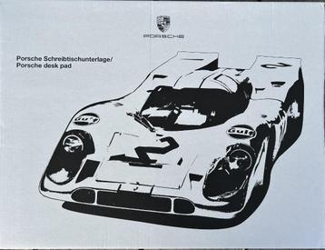 Porsche Desk Pad beschikbaar voor biedingen