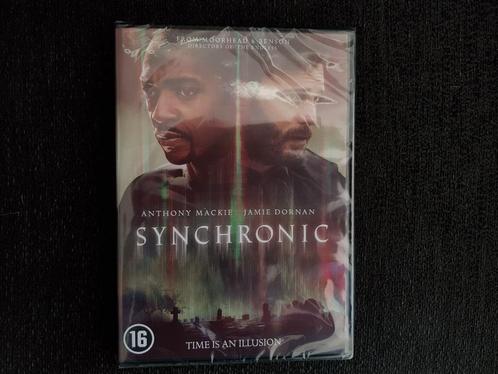 DVD SYNCHRONIC - TIME IS AN ILLUSION (nieuw in plastic), Cd's en Dvd's, Dvd's | Science Fiction en Fantasy, Nieuw in verpakking