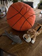 Knuffel set: Dolfijn, leeuw (etui) & basketbal, Ophalen of Verzenden, Gebruikt, Overige typen