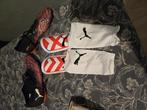 Voetbalschoenen maat 44.5 trainingbroek maat XL, Hobby en Vrije tijd, Ophalen of Verzenden, Zo goed als nieuw