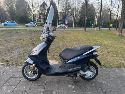 Piaggio Fly 50 4t (snorscooter), Fietsen en Brommers, Scooters | Piaggio, Gebruikt, Fly, Benzine, Ophalen