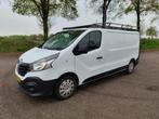 Renault Trafic CDTi L2 3-Pers Navi Airco Trekhaak Cruise Con, Voorwielaandrijving, Stof, Gebruikt, 4 cilinders