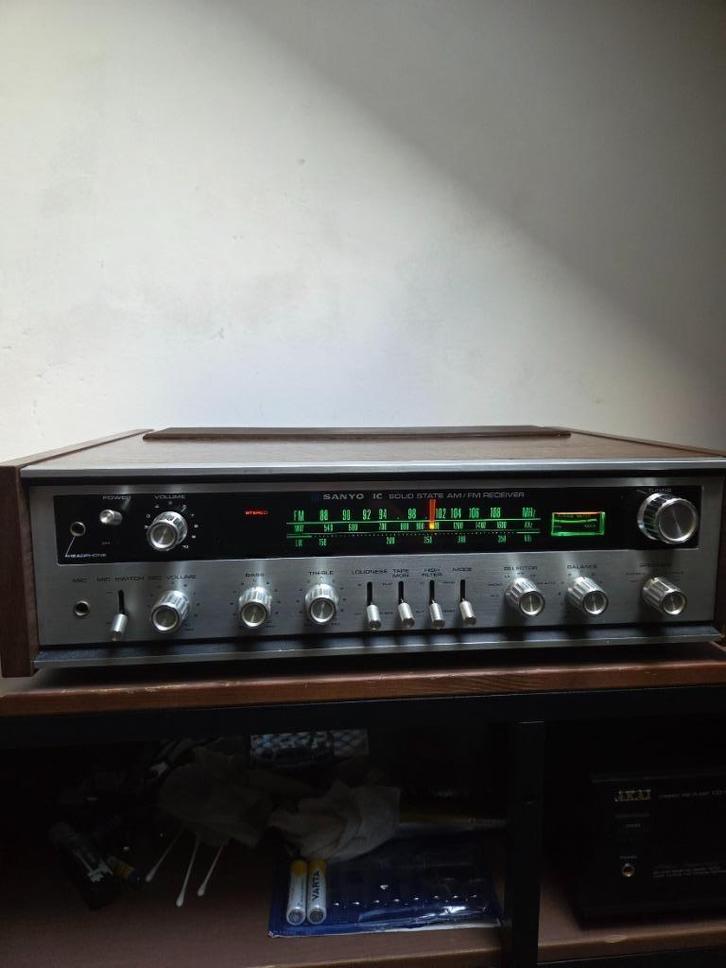 Sanyo DCX-2300L 1976 receiver, Audio, Tv en Foto, Versterkers en Receivers, Zo goed als nieuw, Stereo, Minder dan 60 watt, Overige merken