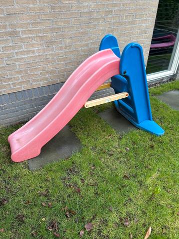Leuke Glijbaan voor Kinderen beschikbaar voor biedingen